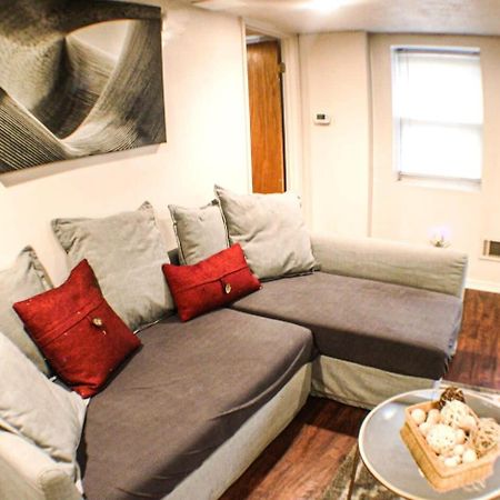 1 Bed Apt - Amazing Location 1 Block To Carson St Pittsburgh Extérieur photo