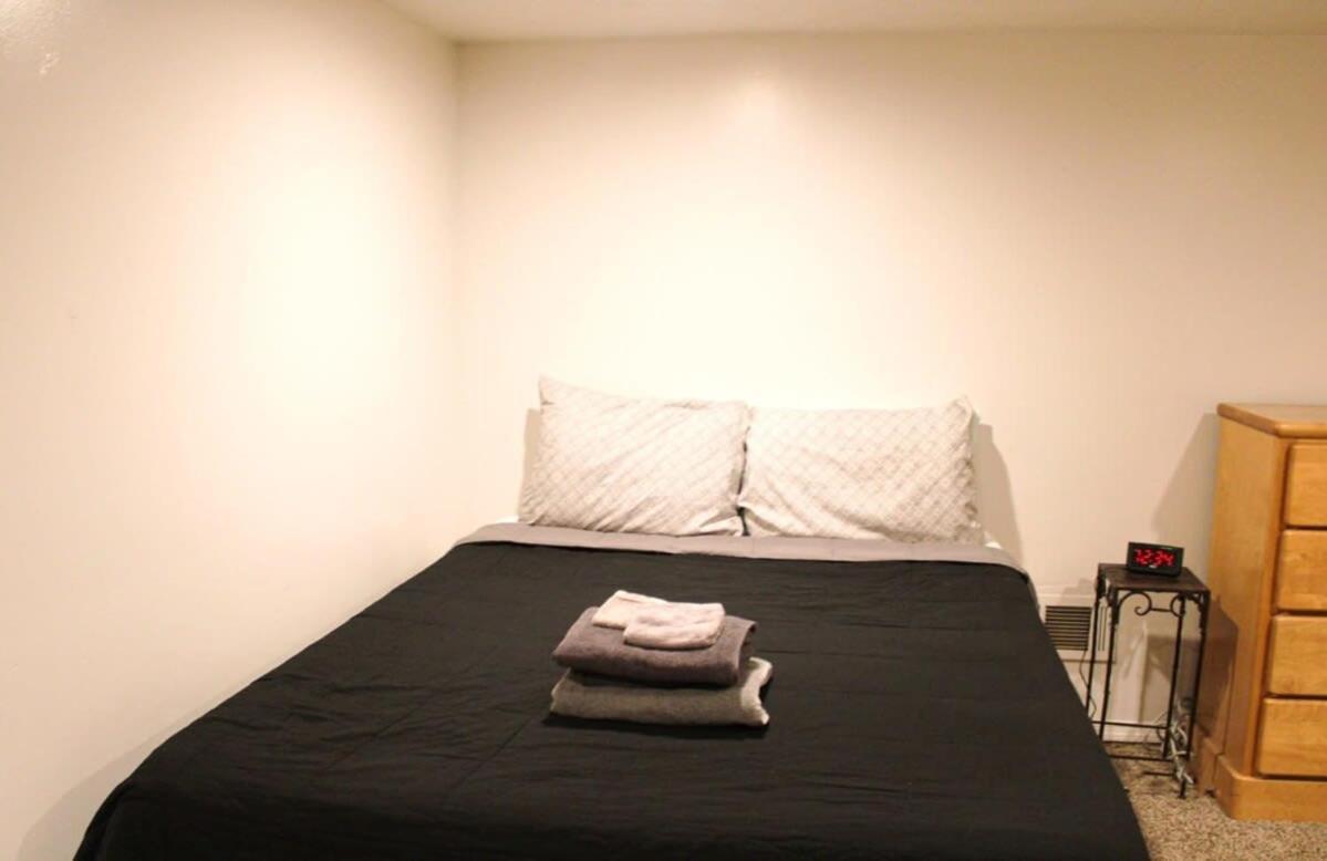 1 Bed Apt - Amazing Location 1 Block To Carson St Pittsburgh Extérieur photo