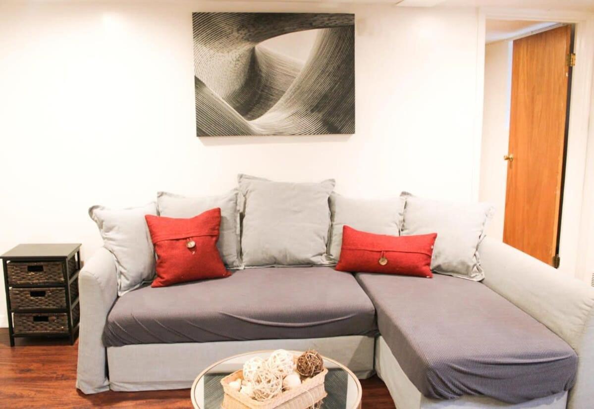 1 Bed Apt - Amazing Location 1 Block To Carson St Pittsburgh Extérieur photo