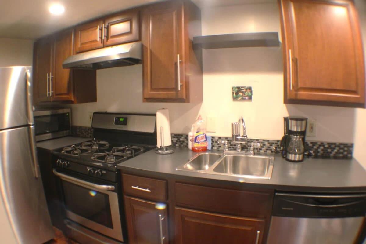 1 Bed Apt - Amazing Location 1 Block To Carson St Pittsburgh Extérieur photo